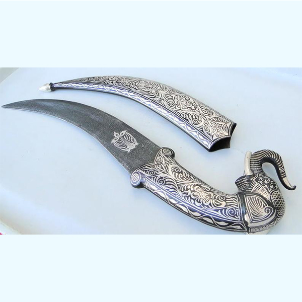 natural and artistic